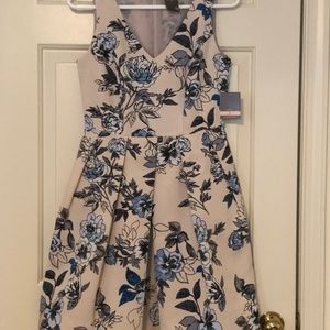 NWT Taylor Dresses Floral Fit & Flare Size 2